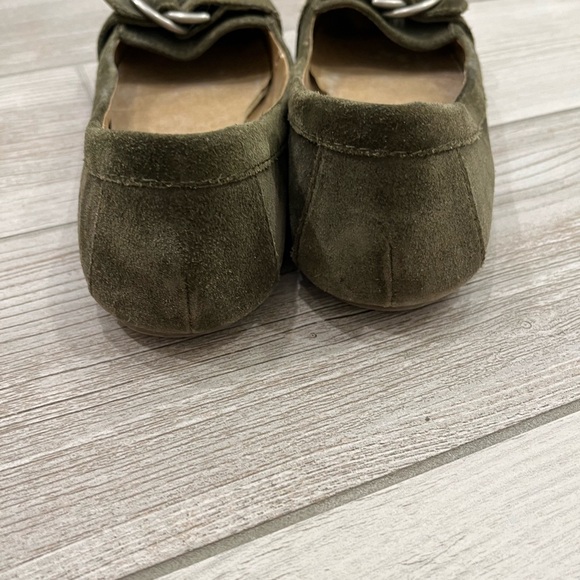 BCBG Generation Suede Green Ballet Flats Size 8 - Picture 9 of 9